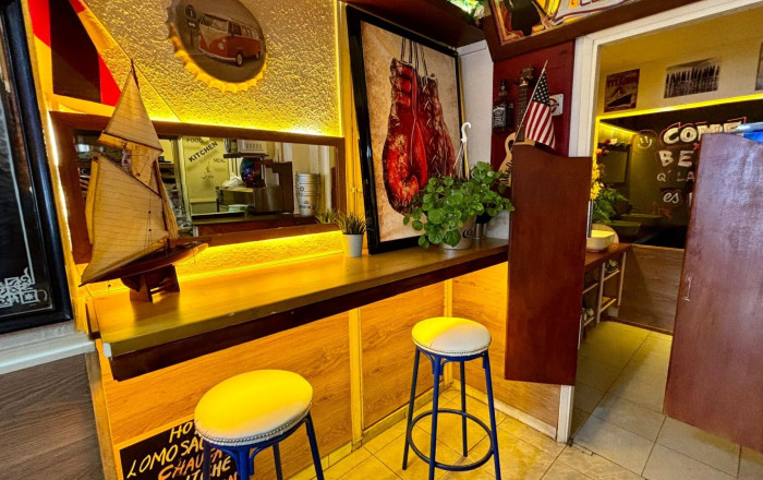 Venta en rentabilidad - Bar-Cafeteria -
L'Hospitalet de Llobregat - Collblanc