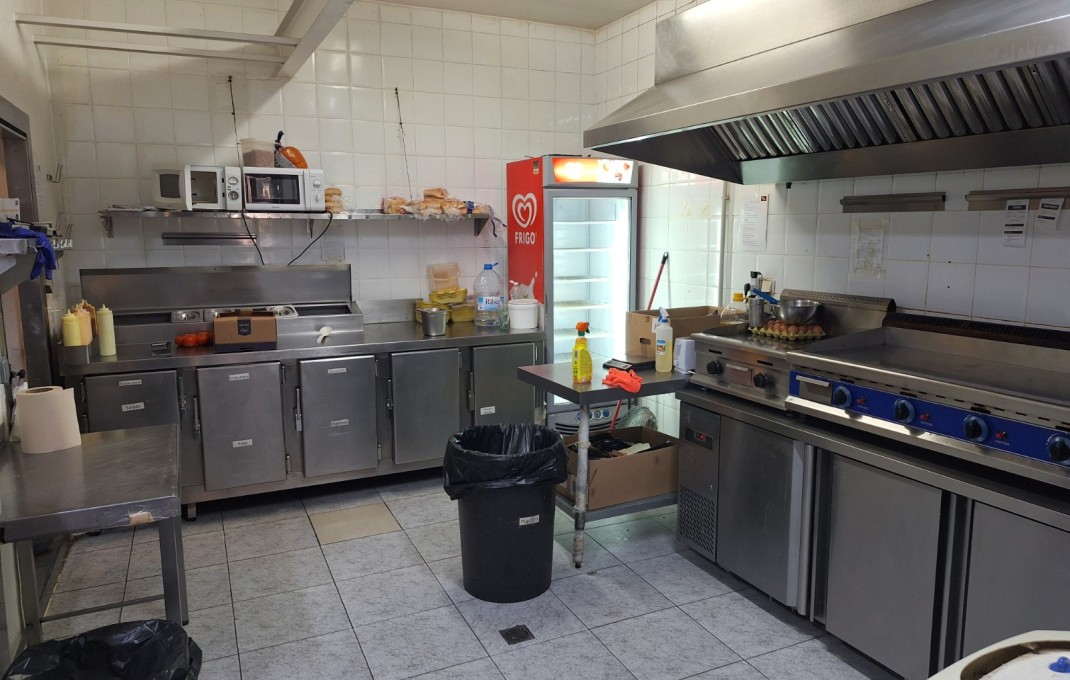 Traspaso - Restaurante -
Barcelona - Guinardo