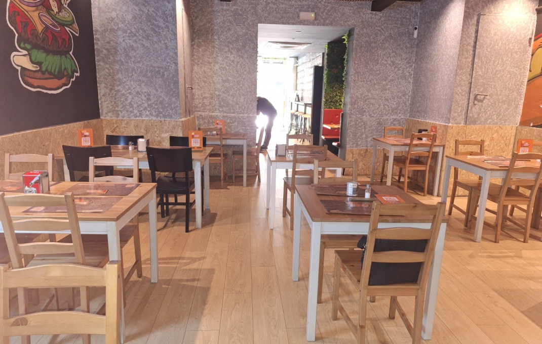 Traspaso - Restaurante -
Barcelona - Guinardo