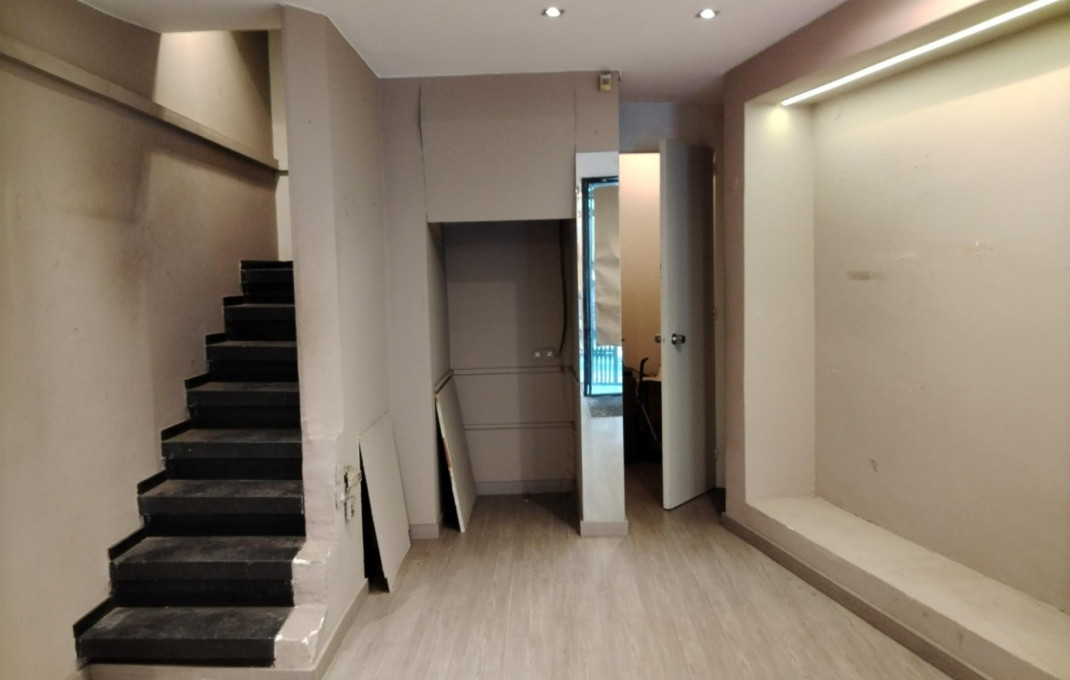 Venta - Local comercial -
Barcelona - Sarria-Sant Gervasi