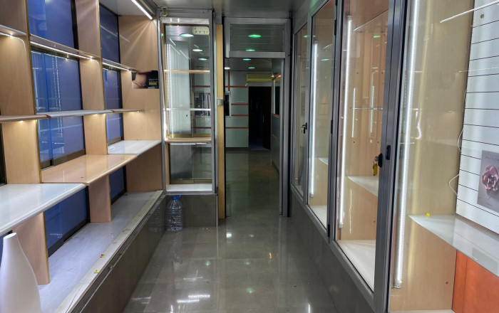 Alquiler - Local comercial -
Barcelona - Gràcia