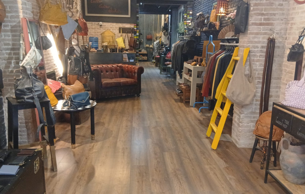 Traspaso - Tiendas -
Barcelona - Gótico