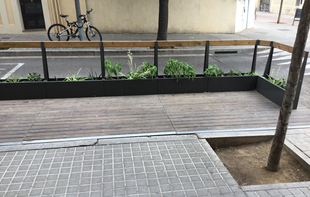 Traspaso - Bar Restaurante -
Barcelona - Sant Martí