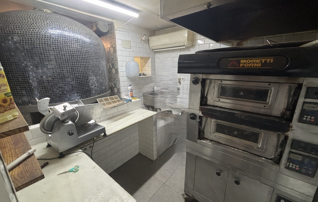 Traspaso - Take Away -
Barcelona - Raval