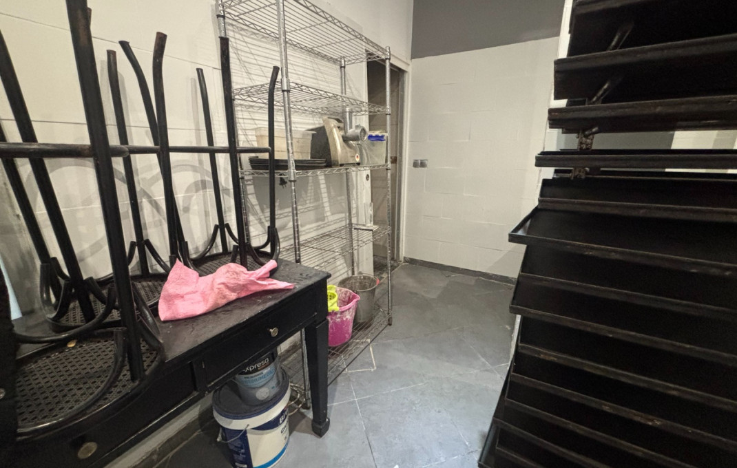 Traspaso - Take Away -
Barcelona - Raval