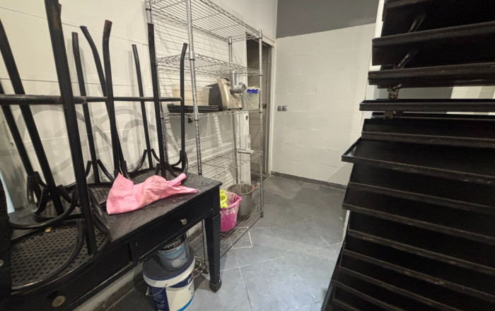 Traspaso - Take Away -
Barcelona - Raval