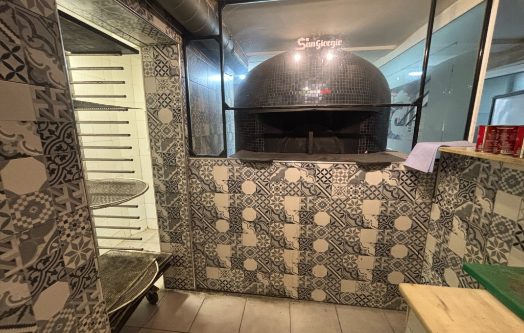 Traspaso - Take Away -
Barcelona - Raval