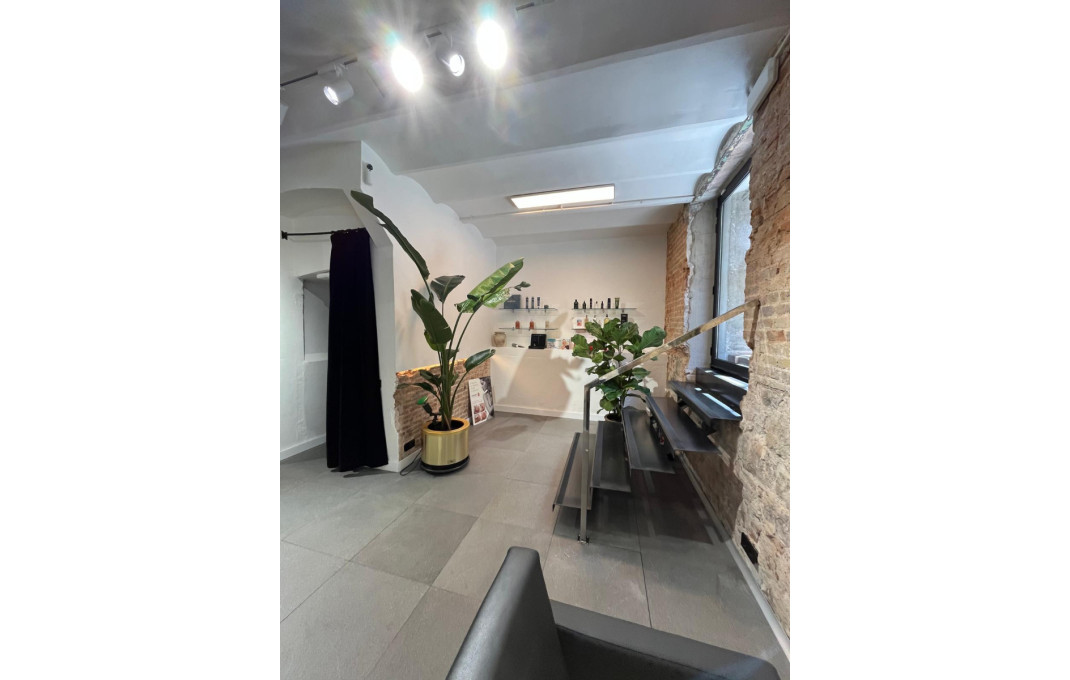 Traspaso - Peluquerias y Estetica -
Barcelona - Eixample