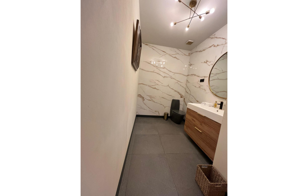 Traspaso - Peluquerias y Estetica -
Barcelona - Eixample