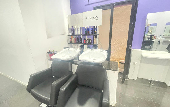 Transfer - Peluquerias y Estetica -
Barcelona - Sagrada familia