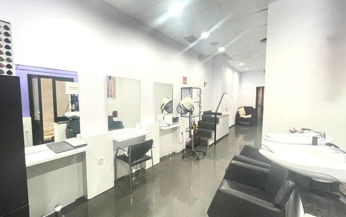 Transfer - Peluquerias y Estetica -
Barcelona - Sagrada familia