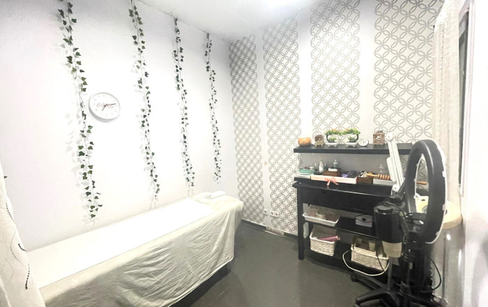 Transfer - Peluquerias y Estetica -
Barcelona - Sagrada familia