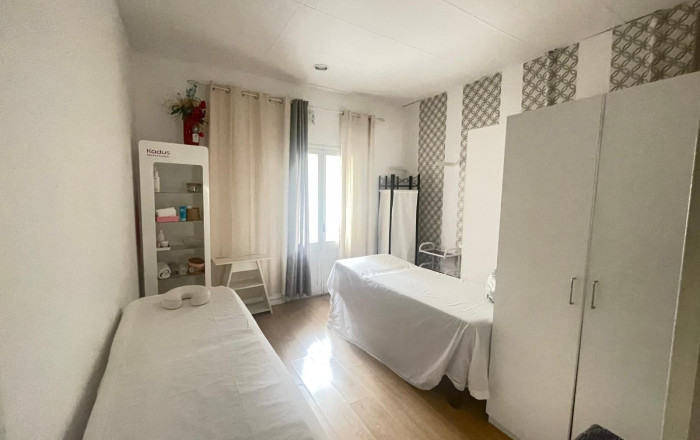 Transfer - Peluquerias y Estetica -
Barcelona - Sagrada familia