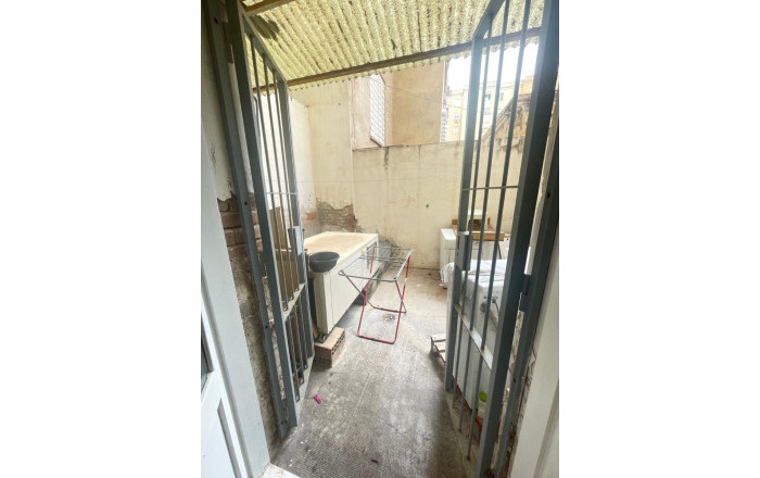 Transfer - Peluquerias y Estetica -
Barcelona - Sagrada familia