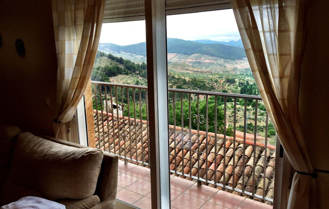 Sale - Complejos turísticos -
Albacete - Bogarra