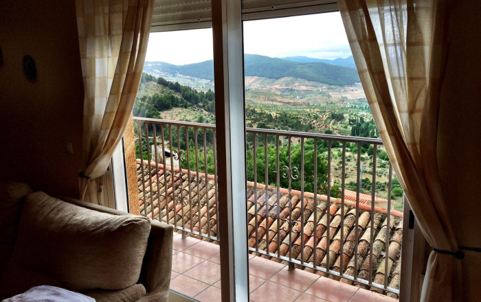 Sale - Complejos turísticos -
Albacete - Bogarra