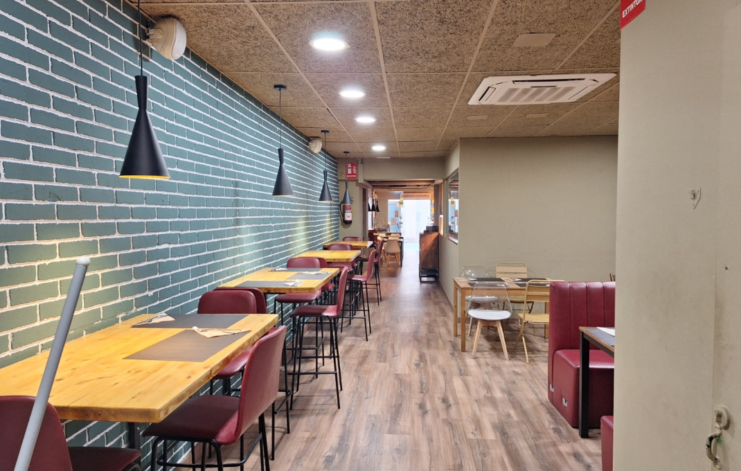 Traspaso - Restaurante -
Barcelona - Sants