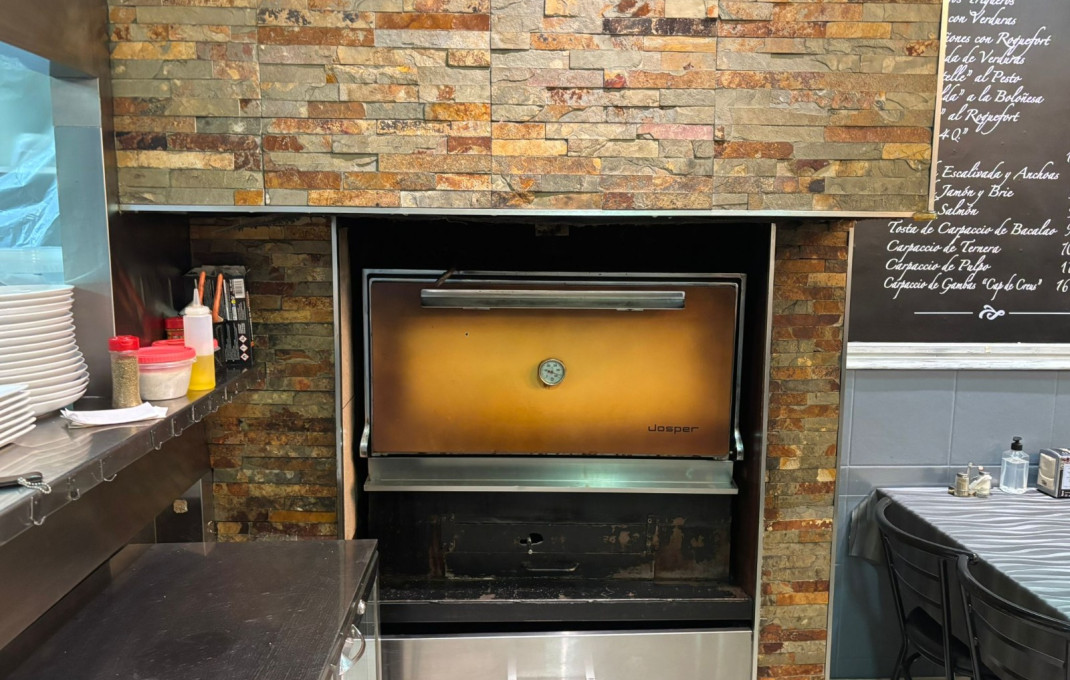 Traspaso - Restaurante -
Barcelona - Sant Martí