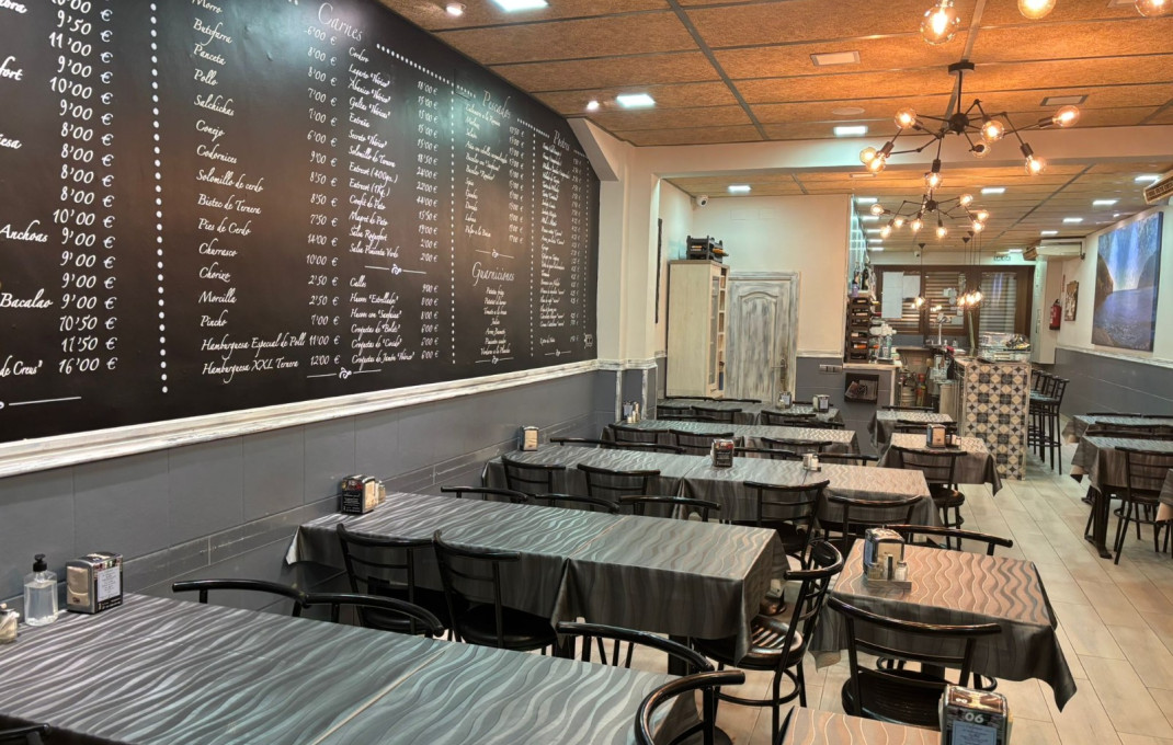 Traspaso - Restaurante -
Barcelona - Sant Martí