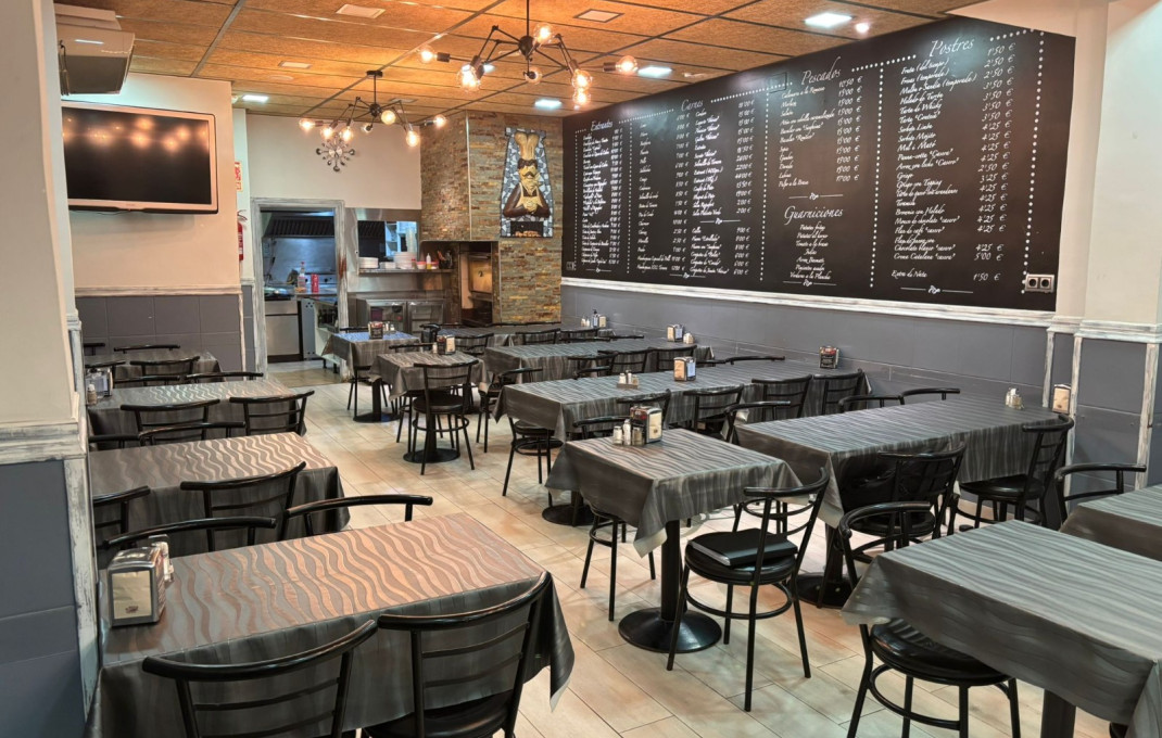 Traspaso - Restaurante -
Barcelona - Sant Martí