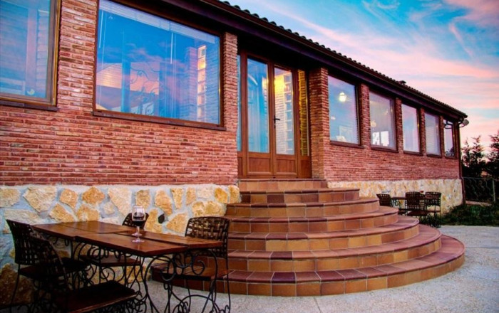 Sale - Complejos turísticos -
Burgos - Monzoncillo de Juarros