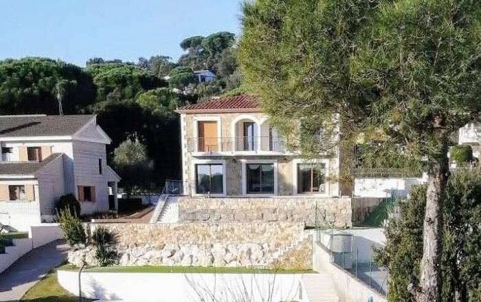 Sale - Casa -
Calonge