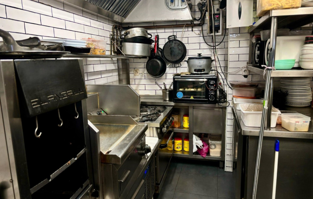 Traspaso - Restaurante -
Barcelona - Eixample Derecho