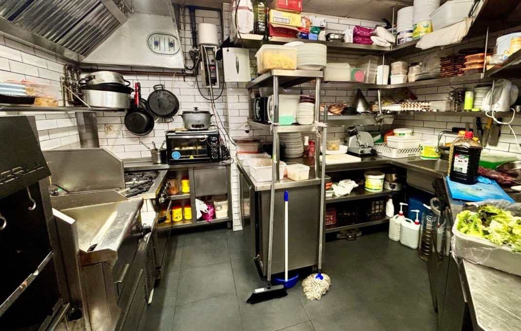 Traspaso - Restaurante -
Barcelona - Eixample Derecho