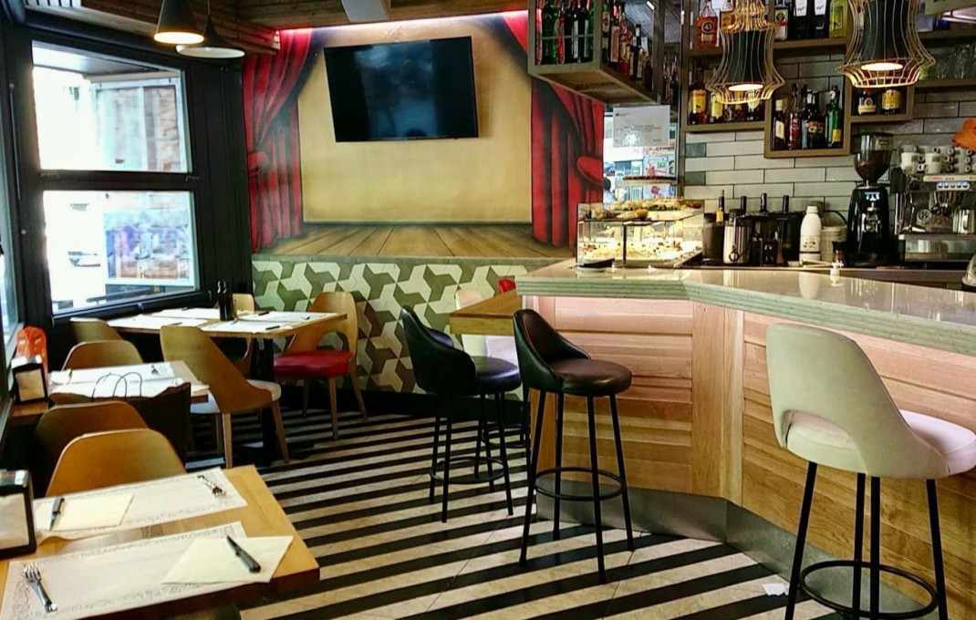 Traspaso - Restaurante -
Barcelona - Eixample Derecho