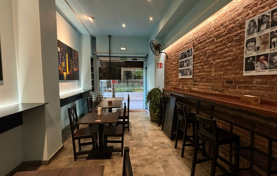 Traspaso - Restaurante -
Barcelona - Eixample