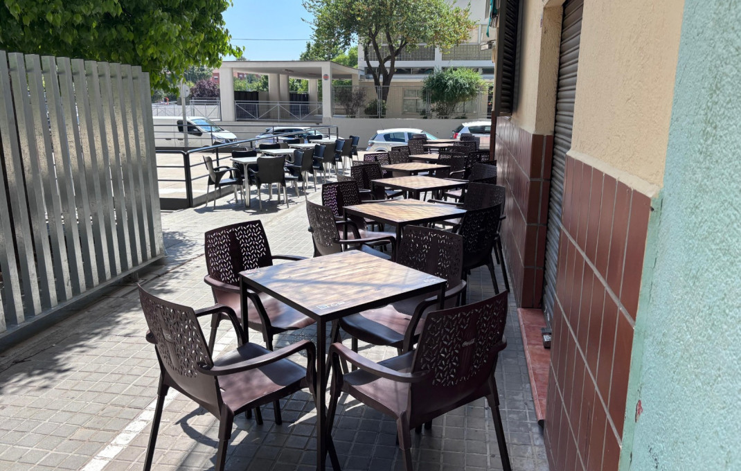 Venta - Bar Restaurante -
Sabadell