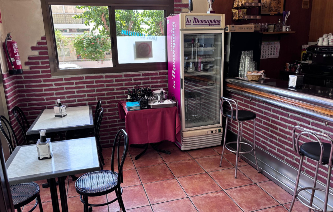 Venta - Bar Restaurante -
Sabadell