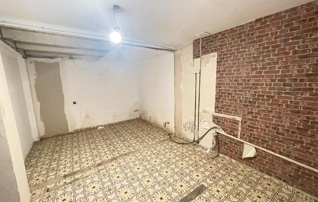 Venta - Local comercial -
Barcelona - Gràcia