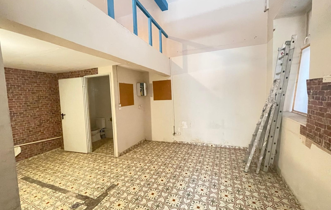 Venta - Local comercial -
Barcelona - Gràcia