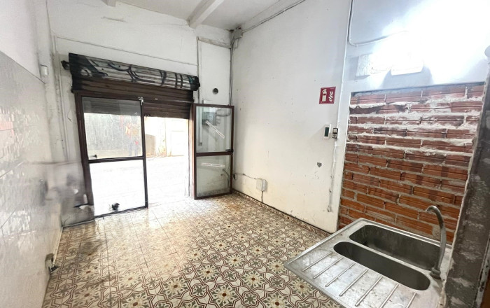 Venta - Local comercial -
Barcelona - Gràcia