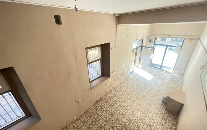 Venta - Local comercial -
Barcelona - Gràcia