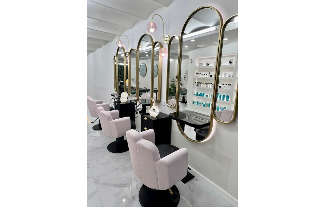 Transfer - Peluquerias y Estetica -
Barcelona - Eixample