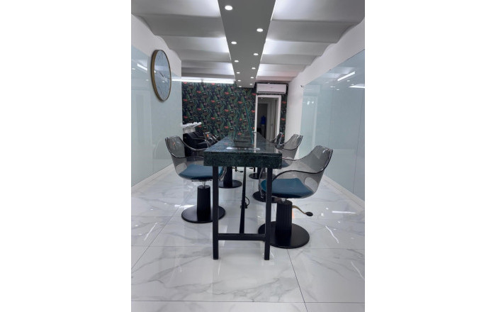 Transfer - Peluquerias y Estetica -
Barcelona - Eixample