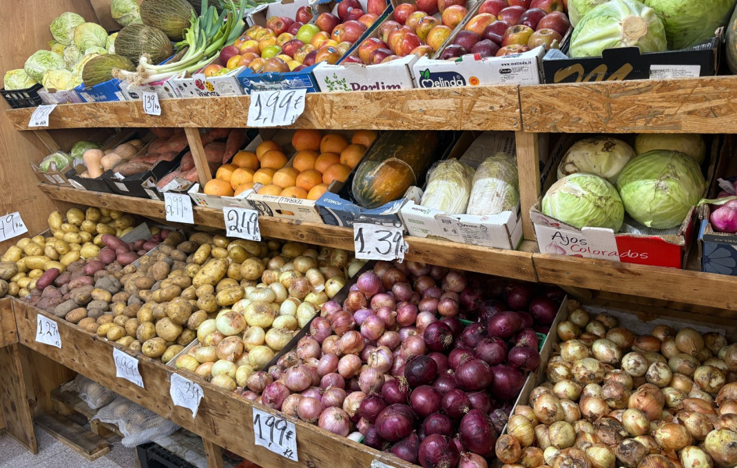 Traspaso - Frutería -
Sant Boi de Llobregat