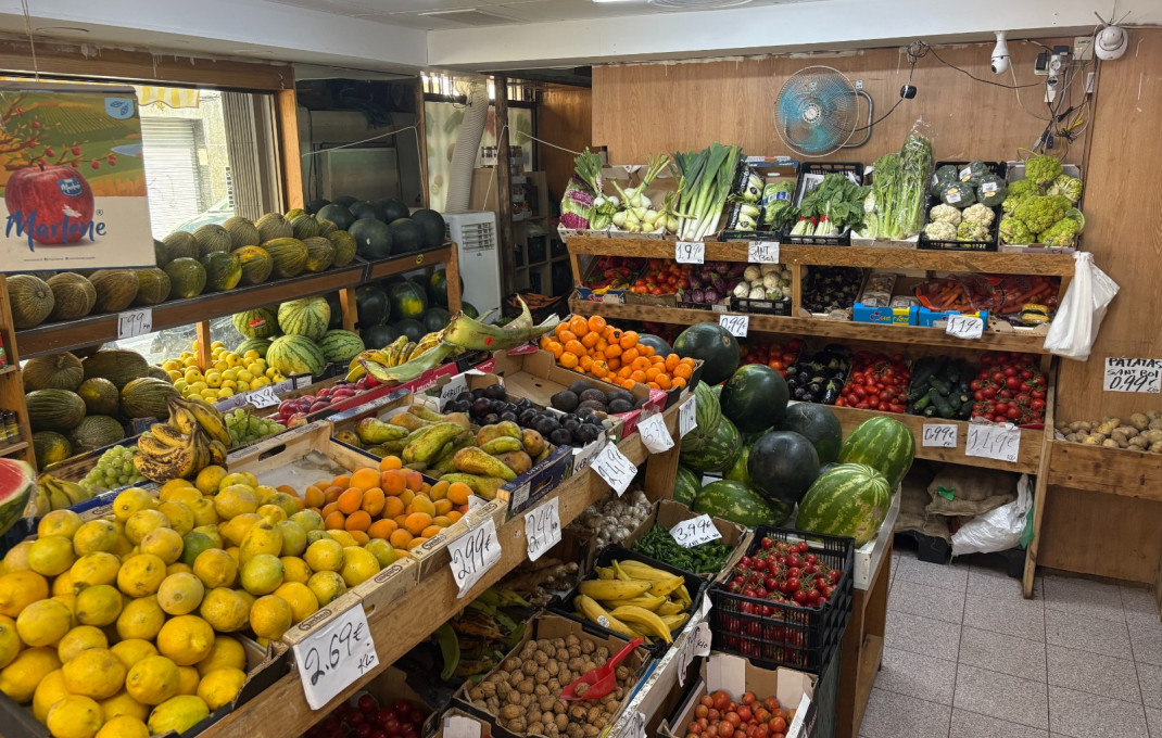 Traspaso - Frutería -
Sant Boi de Llobregat