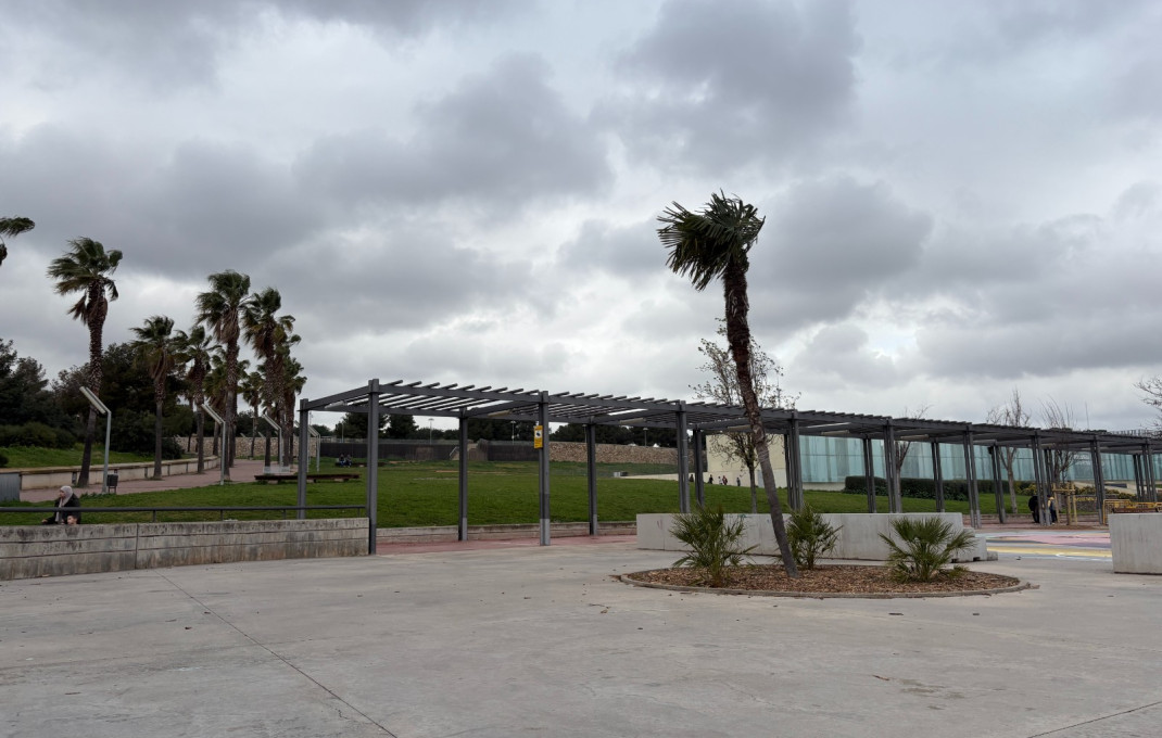 Traspaso - Frutería -
Sant Boi de Llobregat