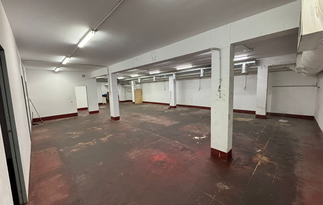 Venta - Local comercial -
Barcelona - Poblenou