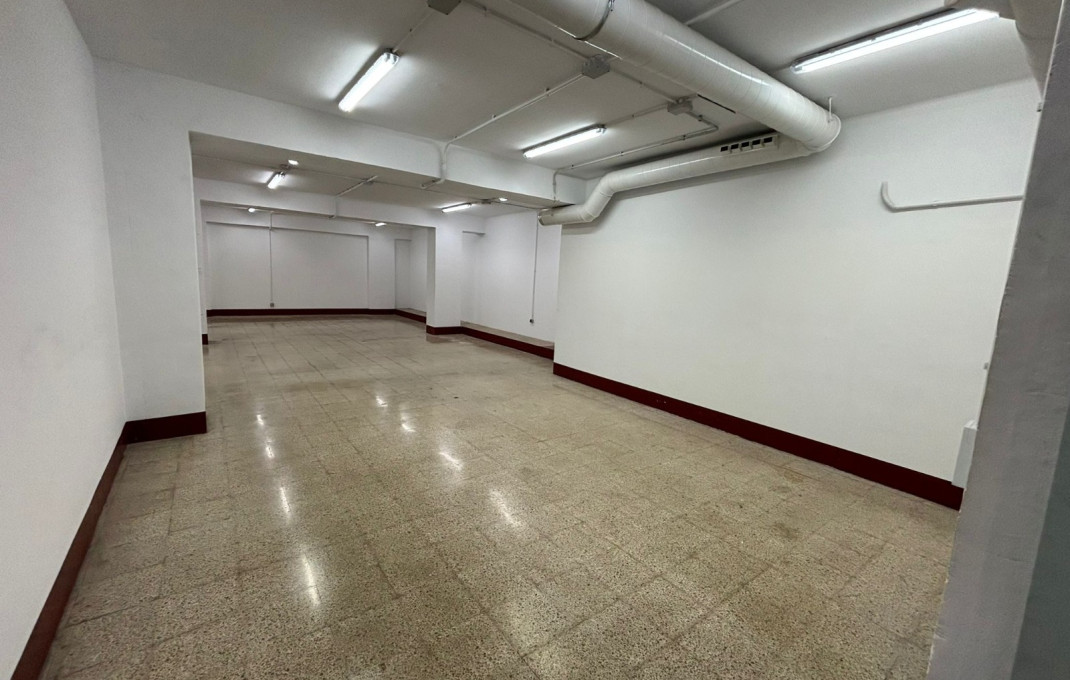 Venta - Local comercial -
Barcelona - Poblenou