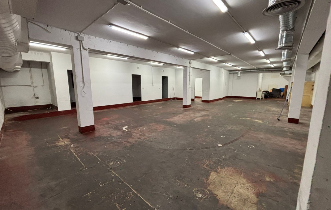 Venta - Local comercial -
Barcelona - Poblenou