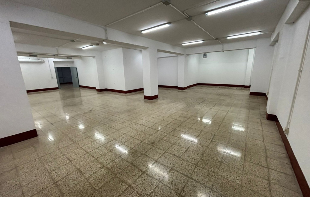 Venta - Local comercial -
Barcelona - Poblenou