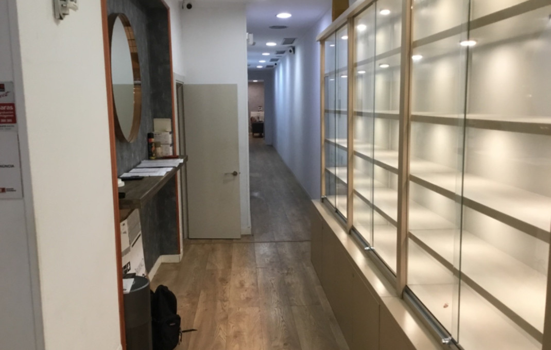 Traspaso - Clinica -
Barcelona - Eixample