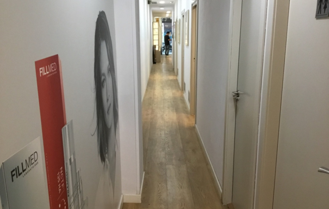 Traspaso - Clinica -
Barcelona - Eixample