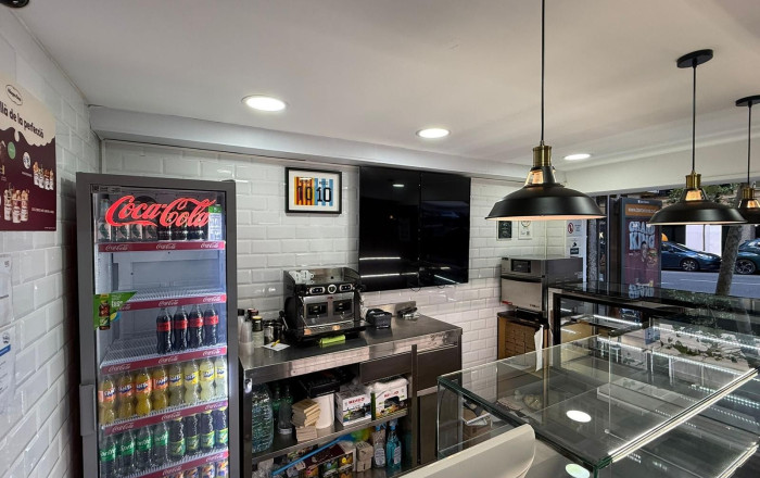 Traspaso - Take Away -
Barcelona - Sarria-Sant Gervasi