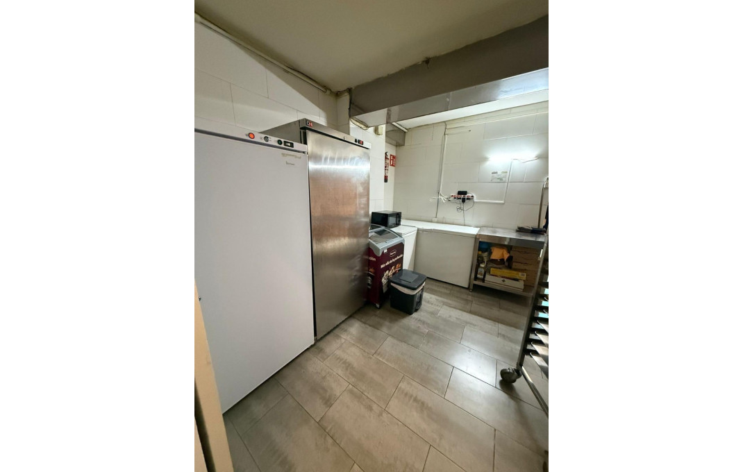 Traspaso - Take Away -
Barcelona - Sarria-Sant Gervasi