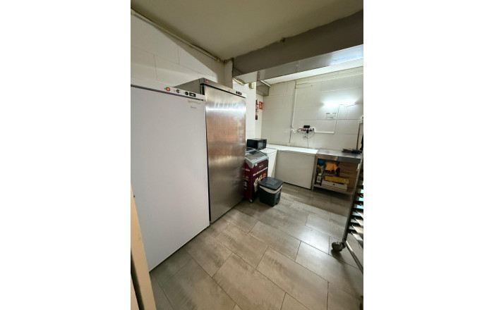 Traspaso - Take Away -
Barcelona - Sarria-Sant Gervasi